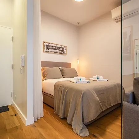 Upscale & Trendy Flat In The Center By Lovelystay-3